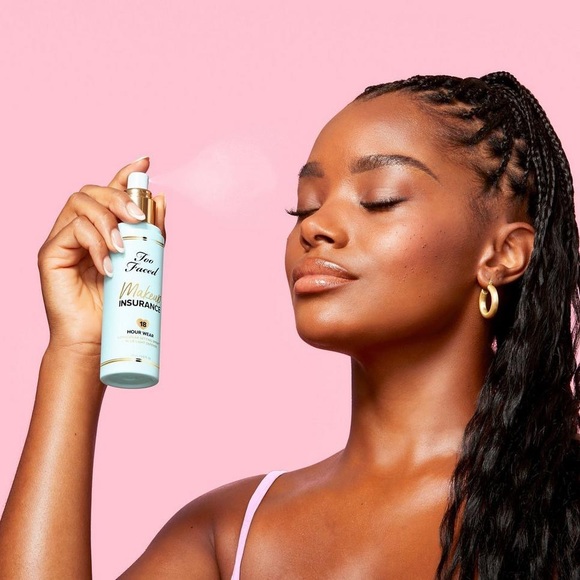 Too Faced Makeup Insurance Longwear Setting Spray + Blue Light Defense. - Picture 3 of 3